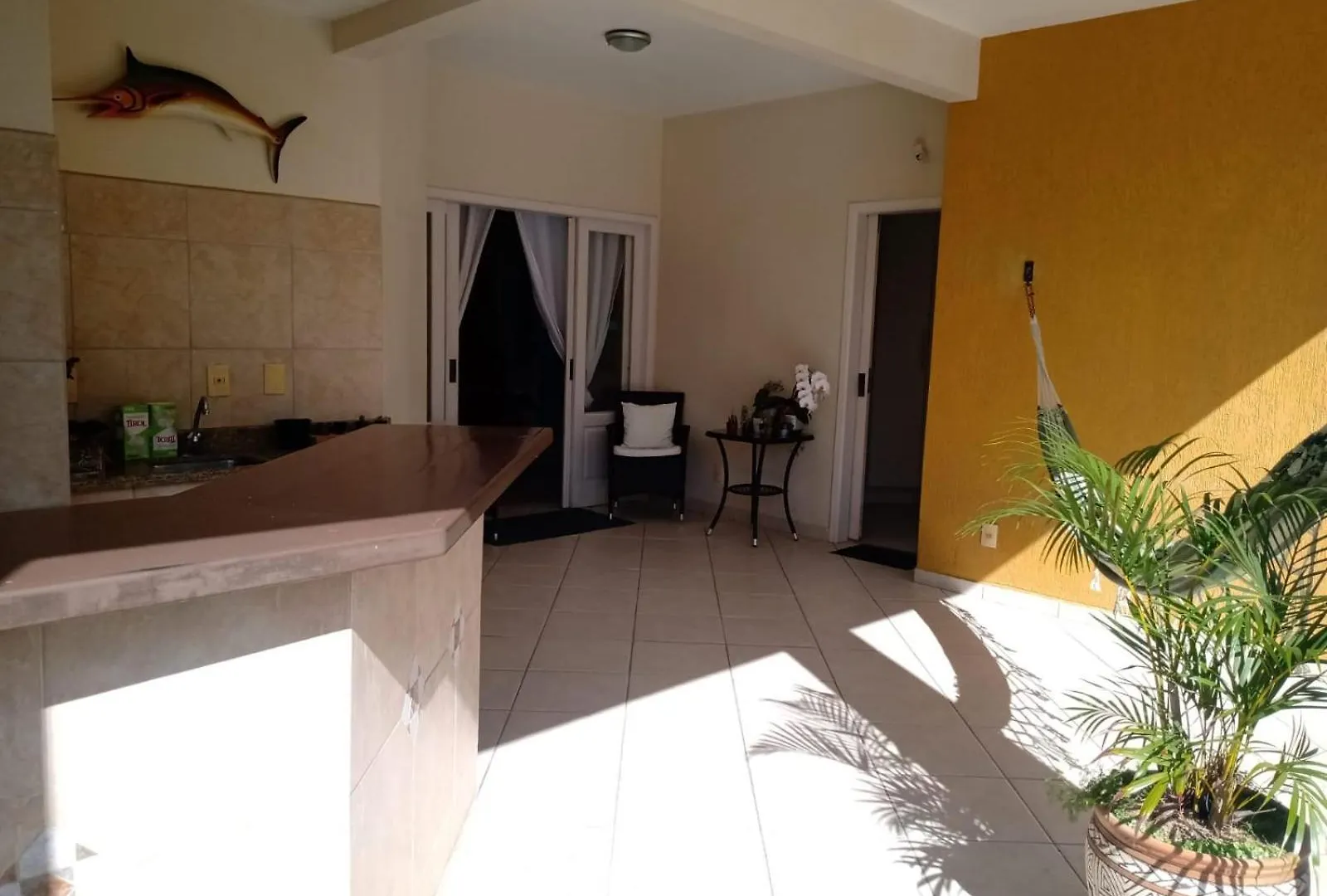 Casa Ampla Em Fpolis contacts